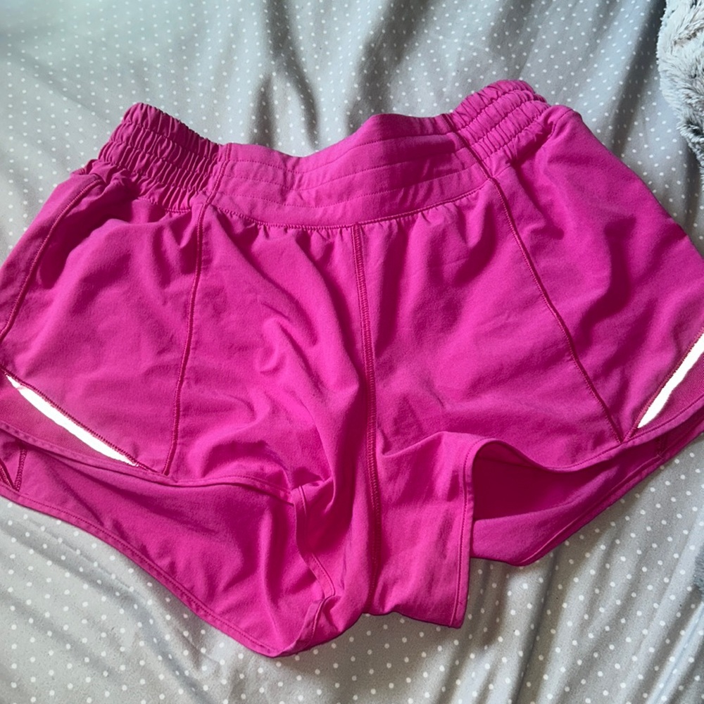 Lululemon hotty hot 2.5 sonic pink